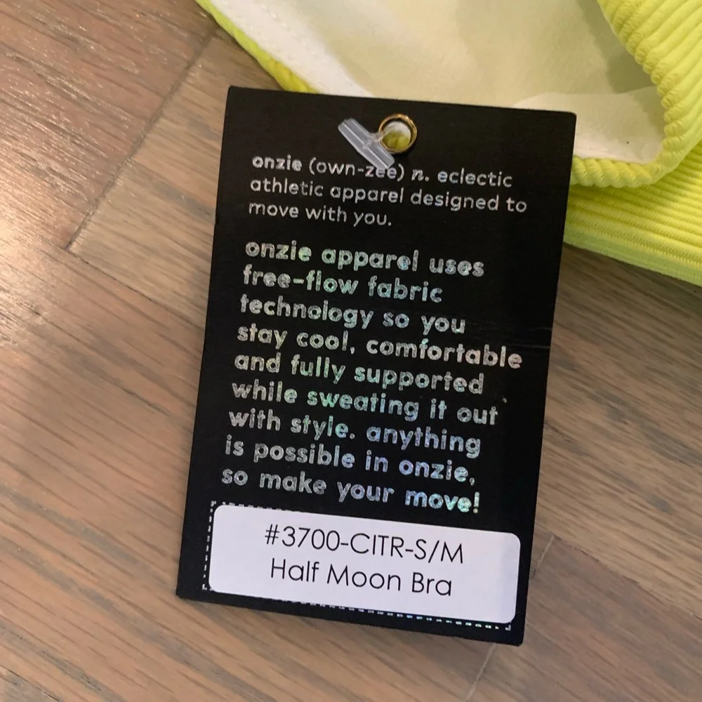 Onzie NWT Half Moon Bra - Picture 5 of 10